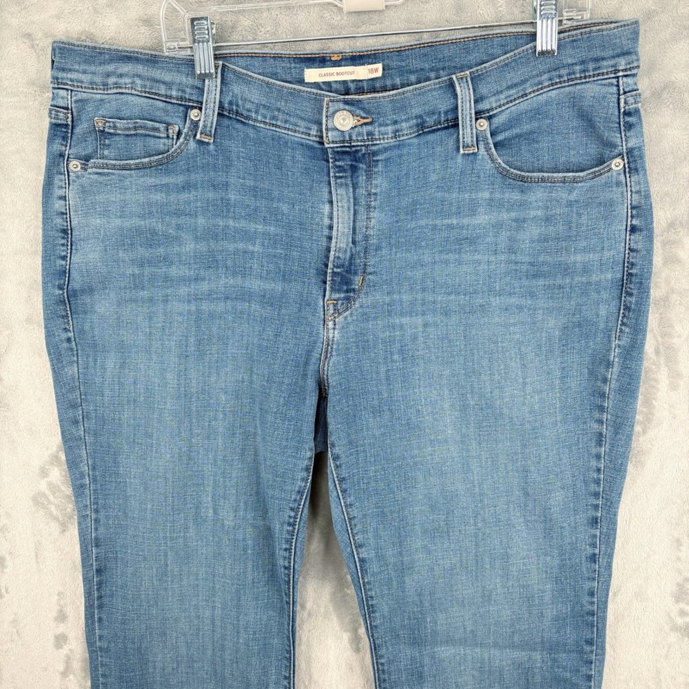 Levi's Womens 18W (38x31) Classic Bootcut Medium Wash Stretch Denim Plus Size - Picture 3 of 11